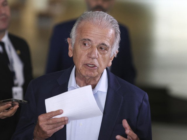 Lula mueve fichas en Defensa y envía a su ministro a ver a Presti en plena sintonía militar de Milei con EE.UU.