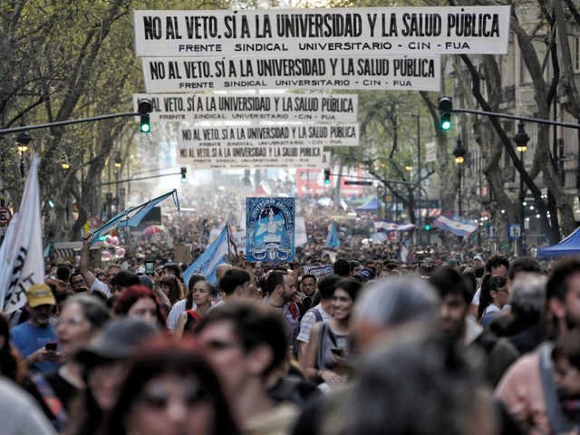 Después de reglamentar la emergencia en discapacidad, el Gobierno ofrece una ley para compensar a las universidades