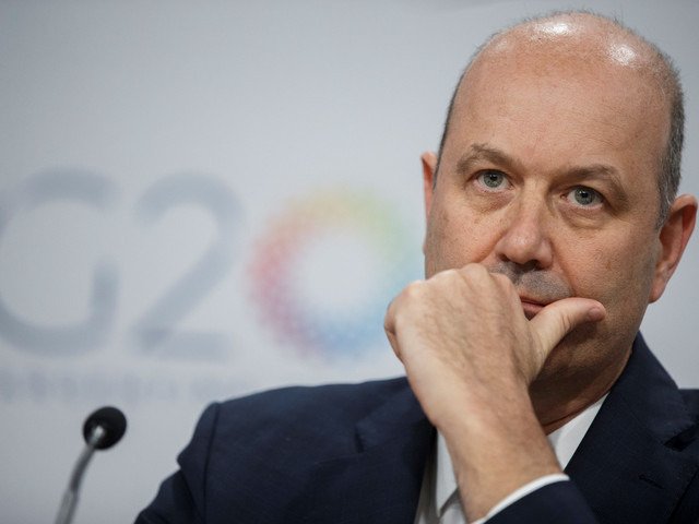 Sturzenegger detalló los cambios en la reforma laboral, cruzó al kirchnerismo y la CGT, y advirtió: “Si te lastimás jugando al fútbol, tu empresa no tiene nada que ver”