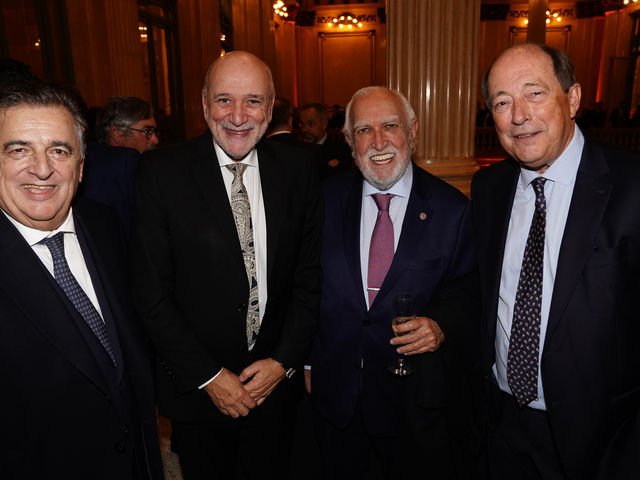 Sectores del radicalismo se reúnen para presionar por una alternativa radical y demócrata de cara a 2027