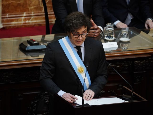 La pelea por el presupuesto: Milei presiona al Congreso con el  'Shutdown“ y la oposición responde que es ”inconstitucional“