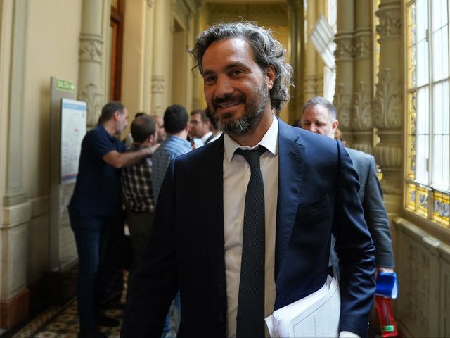 “Lo trató como una mascota”: Santiago Cafiero minimiza la reunión Milei-Trump y dice que el Presidente “no se trajo nada” de Estados Unidos