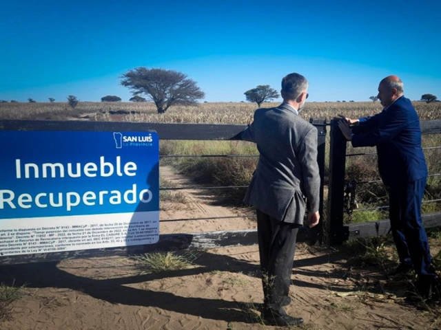 “Sí, cosechalo”: un secretario de San Luis procesado y un juez de la Corte salpicado por un campo estatal con 1400 hectáreas de maíz