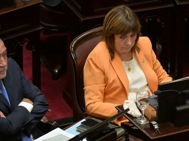 El caso $Libra y el escándalo por el viaje de Adorni se colaron en la sesión del Senado
