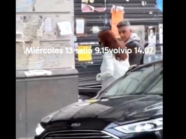 Filmaron a Cristina Kirchner en la calle entrando a la casa donde cumple prisión domiciliaria: la explicación oficial