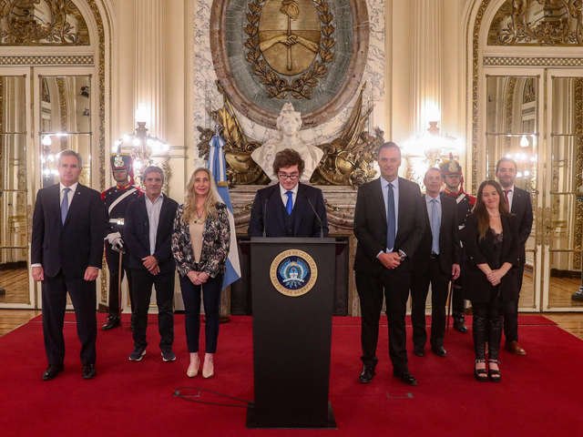 Otra vez, la ayuda de último minuto llegó desde Estados Unidos