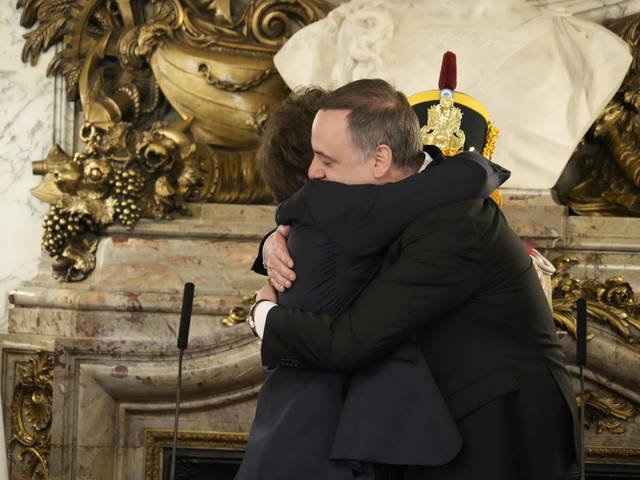 El Gobierno convoca a extraordinarias y Milei vuelve a juntarse con los gobernadores para avanzar con las reformas