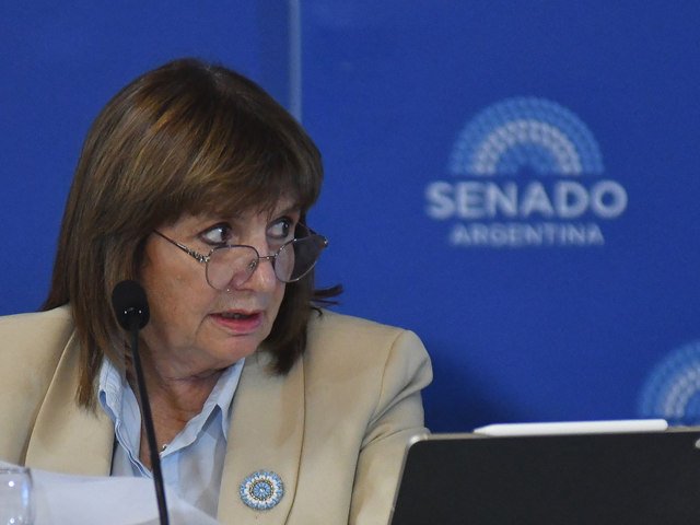 Entre cruces y chicanas, el Senado sacó un nuevo dictamen de la reforma laboral a horas de la aprobación en Diputados