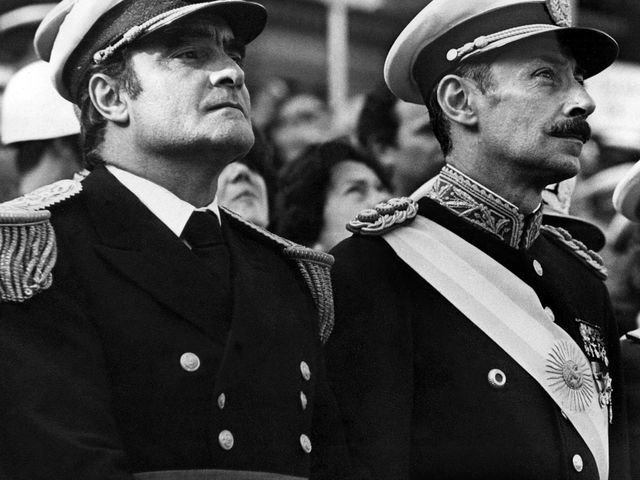 A 40 años de la condena a Videla y Massera: el día final del juicio a las Juntas y el horror de Borges que dijo “siento que he salido del infierno”