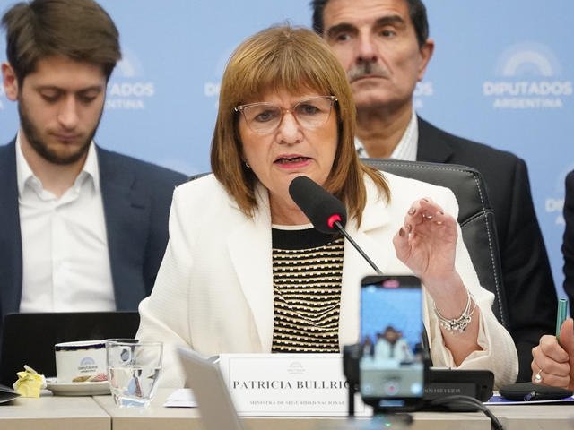 Duro cruce de Patricia Bullrich y diputados de izquierda en la discusión del Presupuesto: “Esto no es una interpelación” y “No me agarre de boluda”