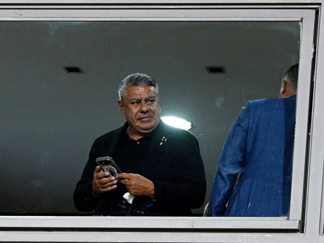 La justicia rechazó un pedido de “Chiqui” Tapia para volver a salir del país: “Habría tenido la intención de alterar la autorización”